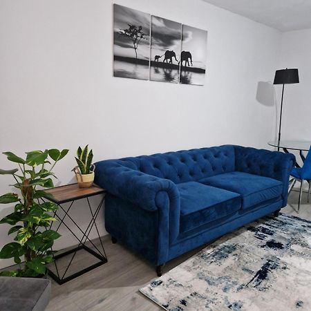Stylish 2 Bed Home- Short Walk To Tottenham Stadium/Stations Лондон Екстер'єр фото