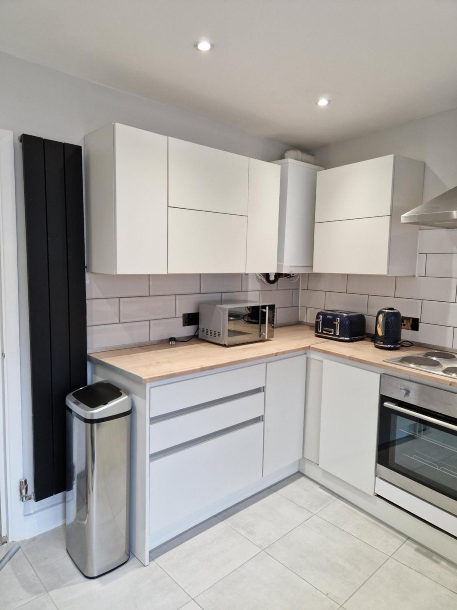 Stylish 2 Bed Home- Short Walk To Tottenham Stadium/Stations Лондон Екстер'єр фото